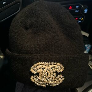 Authentic Chanel Beanie cashmere